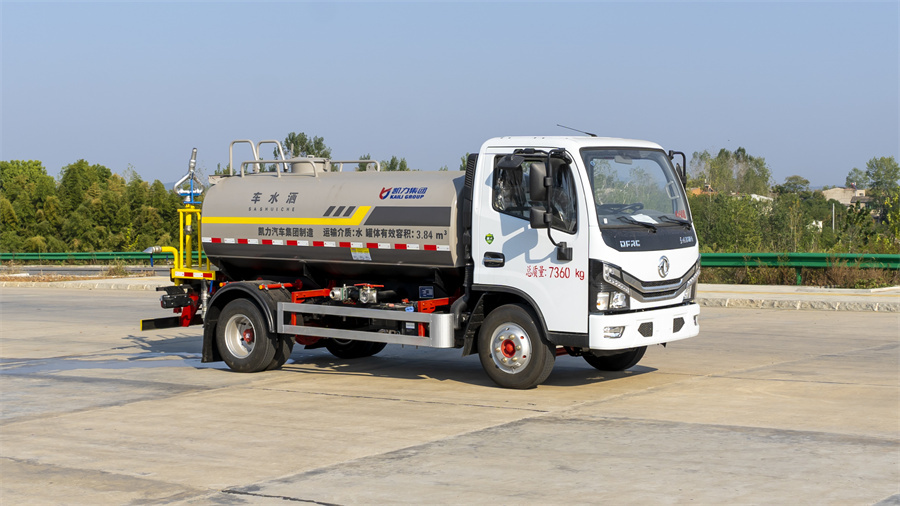 東風(fēng)5方多利卡灑水車(chē) 凱力